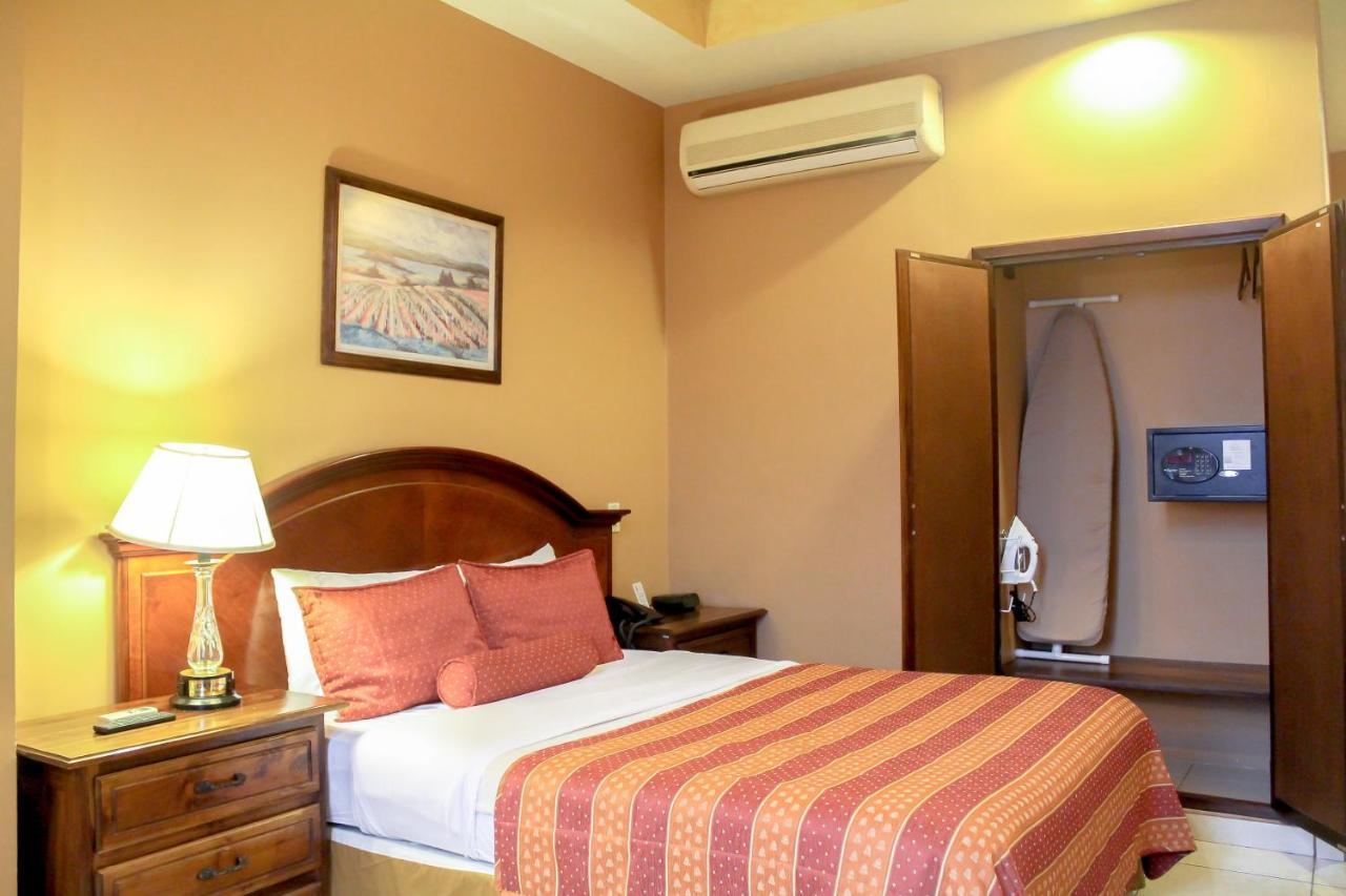 Hotel Monteolivos Σαν Πέδρο Σούλα Εξωτερικό φωτογραφία